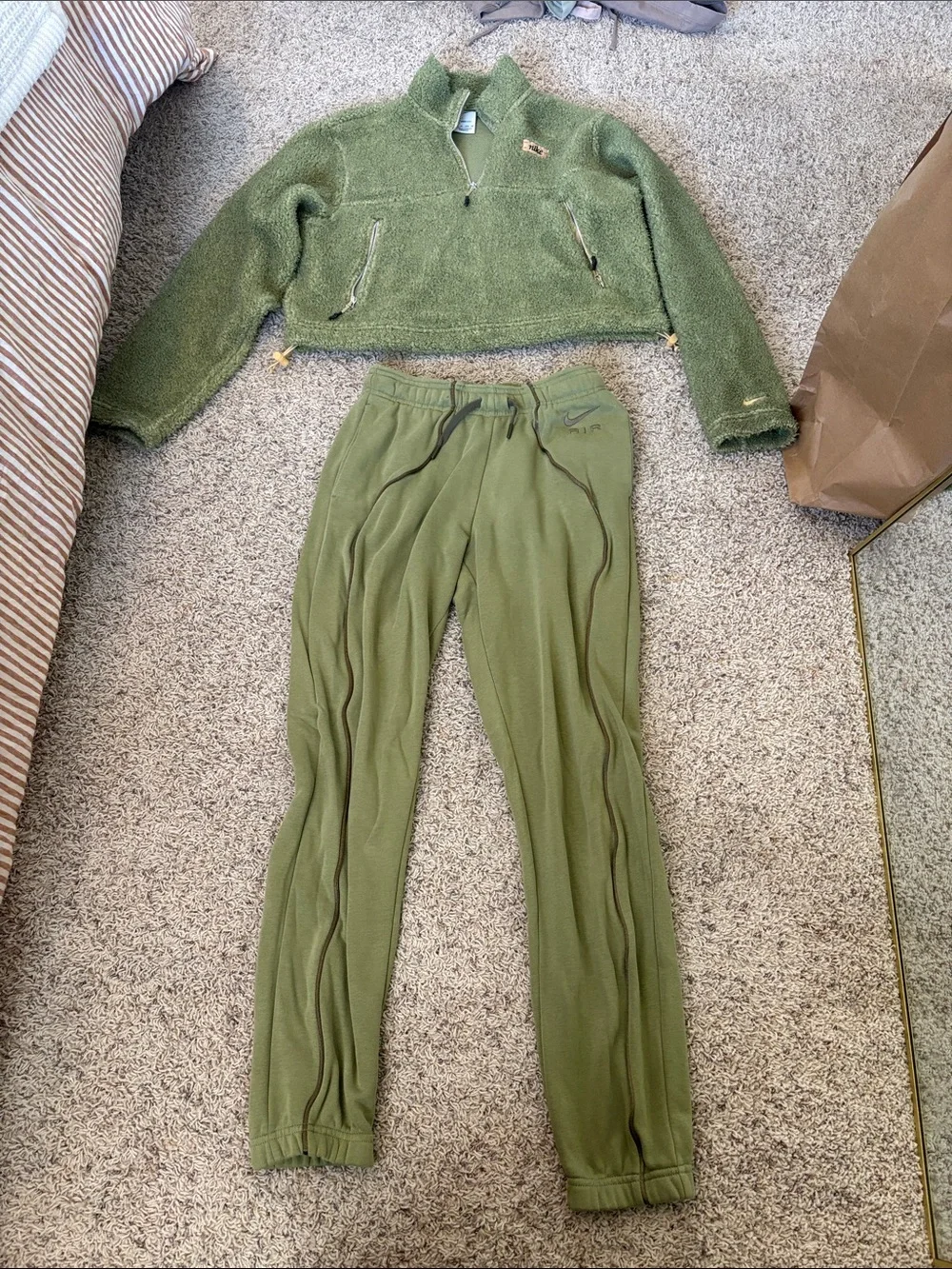 Nike Air Olive Green Fleece Half-Zip Cropped Pullover & Jogger Set